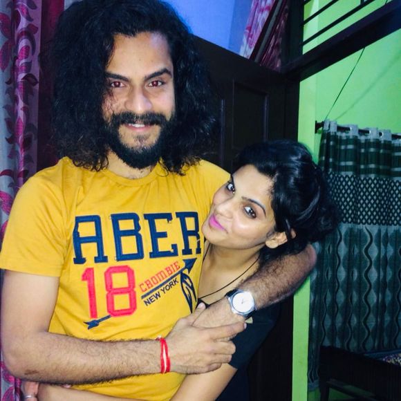 Meet your Posher, Ceekay - Picture 1 of 1